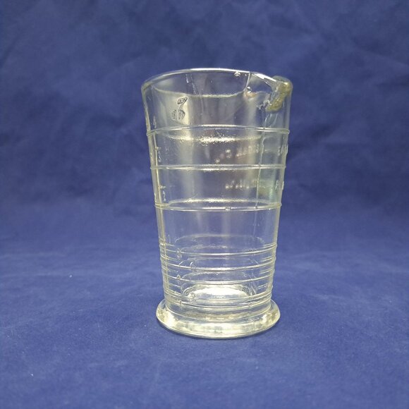 Vintage Eastman Kodak Glass Graduated Measuring Cup With Spout Rochester NY - Picture 4 of 16